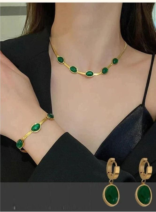 Oval Green Crystal Pendant Necklace Set With Bracelet - Cart Cosmic